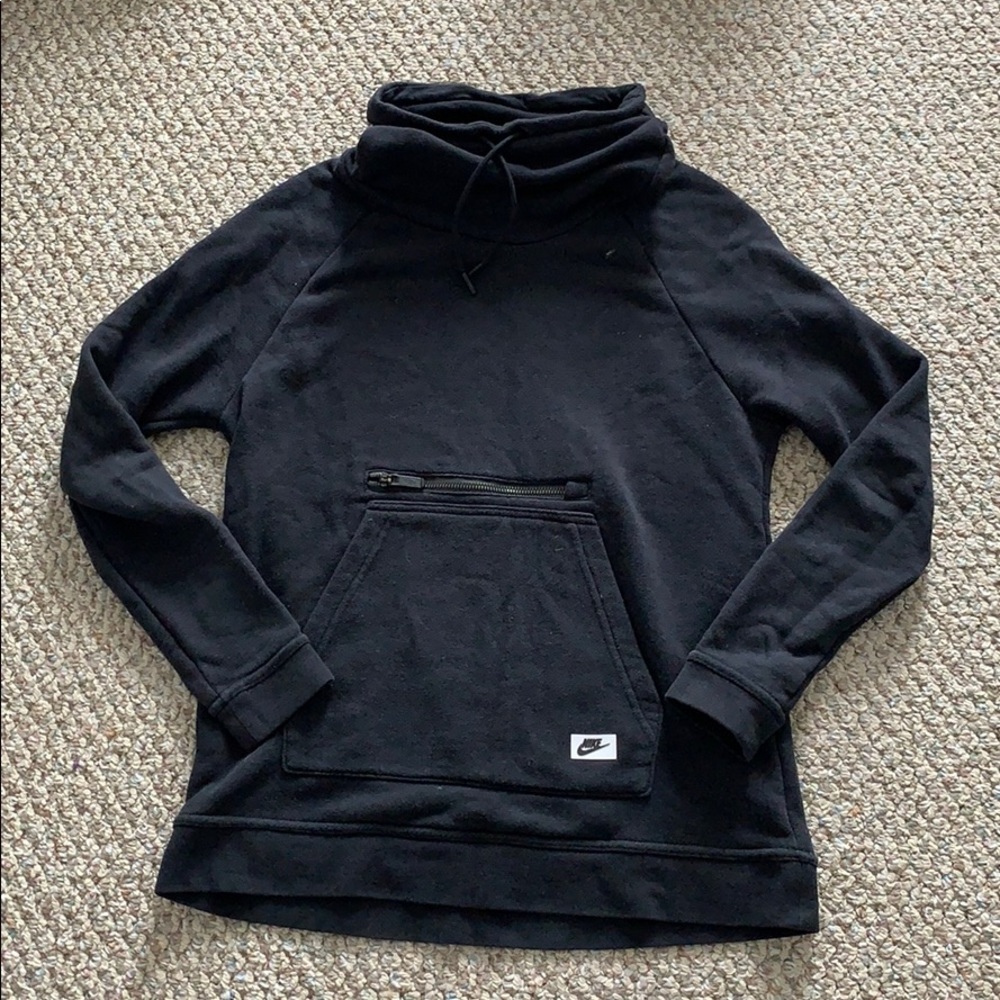 nike sweatshirt